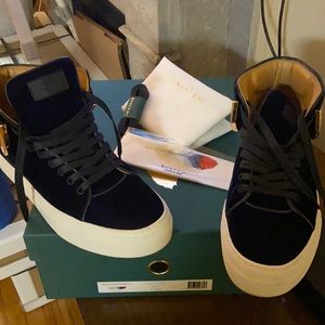 Like new Buscemi Corner Metal navy high top men’s sneakers sz9/42